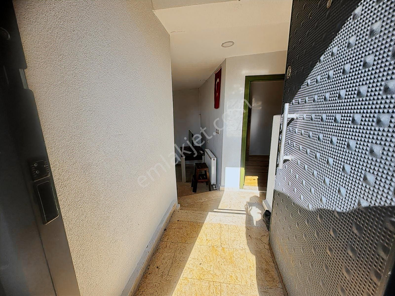 120 M2 Hom Ofis Müstakil 570 M2 Arsa İçinde Su Elektrik Var - Görsel 5