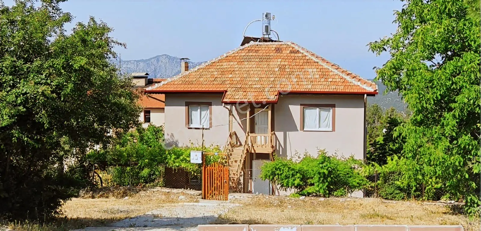Isparta Sütçülerde 950 M2 Satılık İmarlı Arsa - Görsel 3