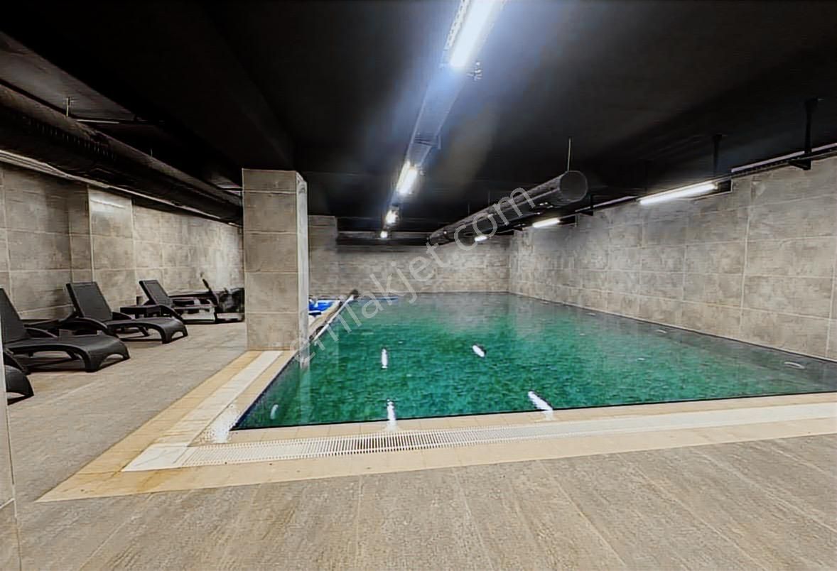 Emlak Konut Sitesinde Bahçe Katı 3+1 Satılık Daire - Görsel 7