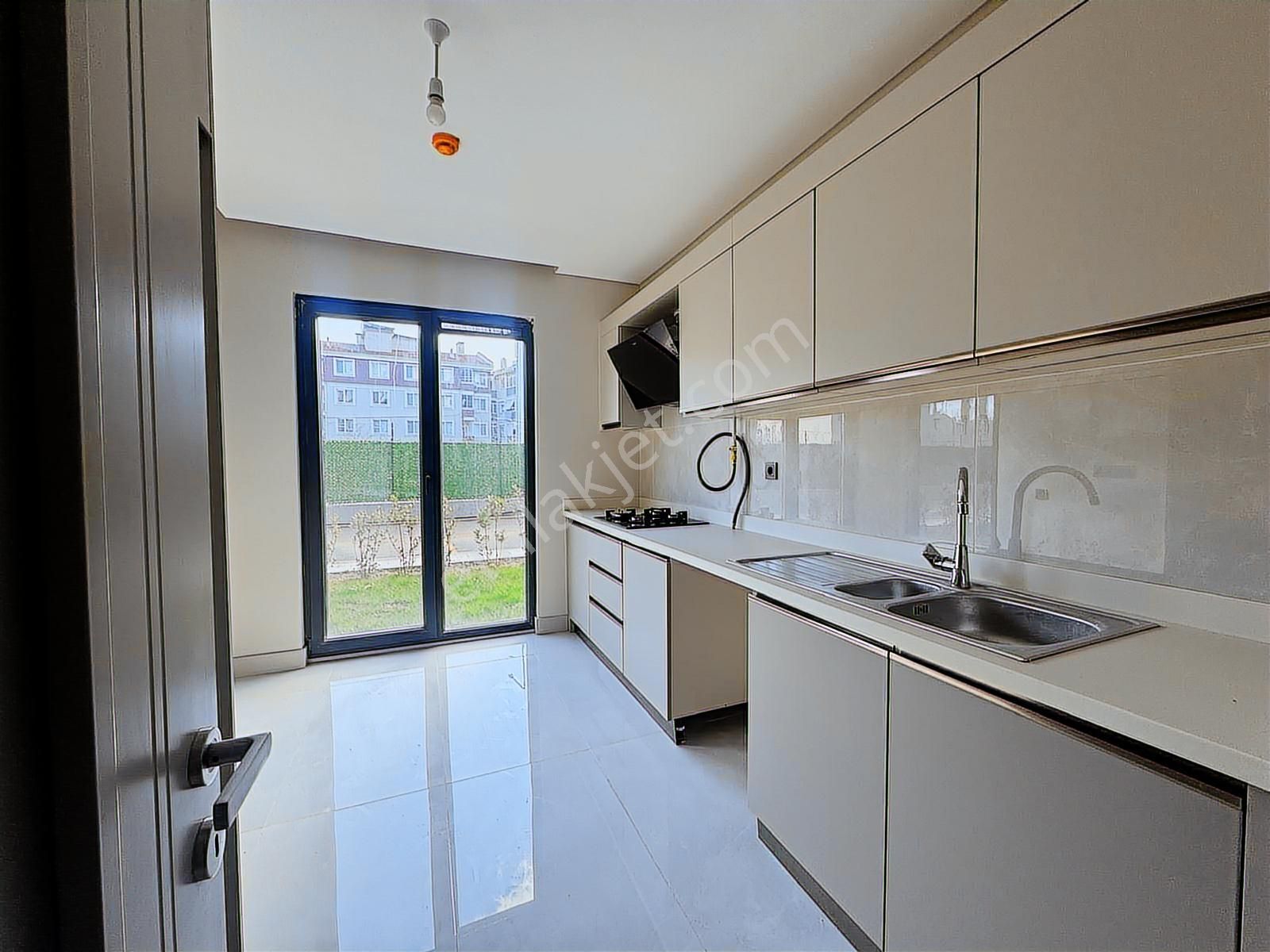 Emlak Konut Sitesinde Bahçe Katı 3+1 Satılık Daire - Görsel 24