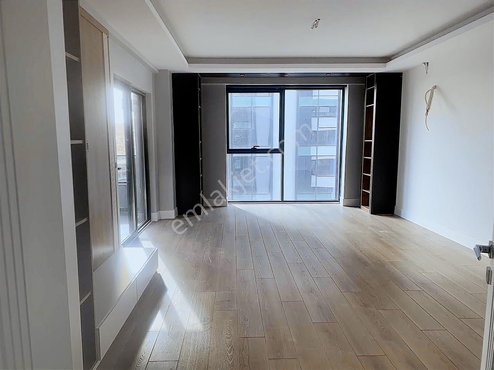 Yön Gayrimenkulden Twin Towers'da 3+1 Satılık Daire - Görsel 21