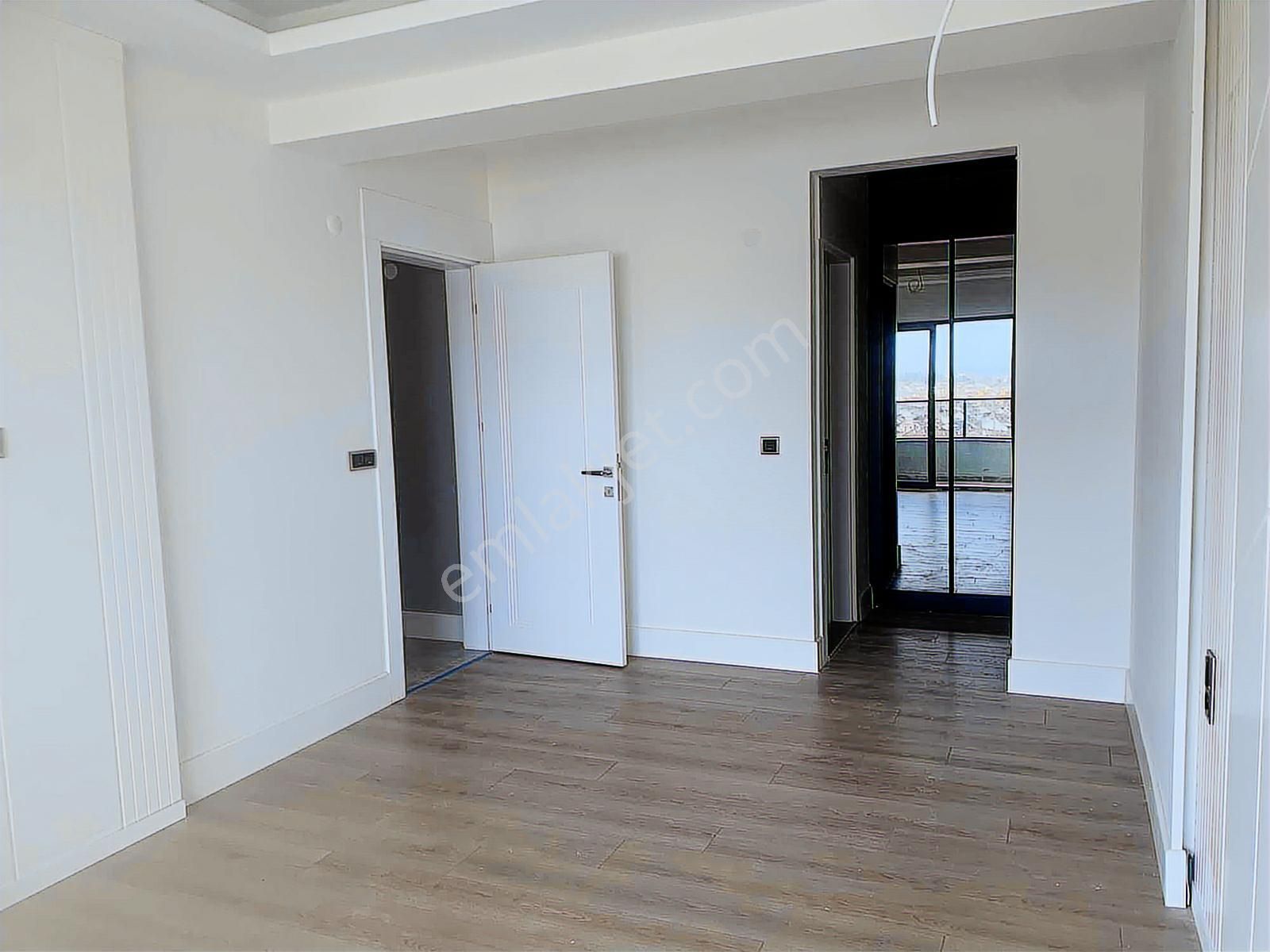 Yön Gayrimenkulden Twin Towers'da 3+1 Satılık Daire - Görsel 24