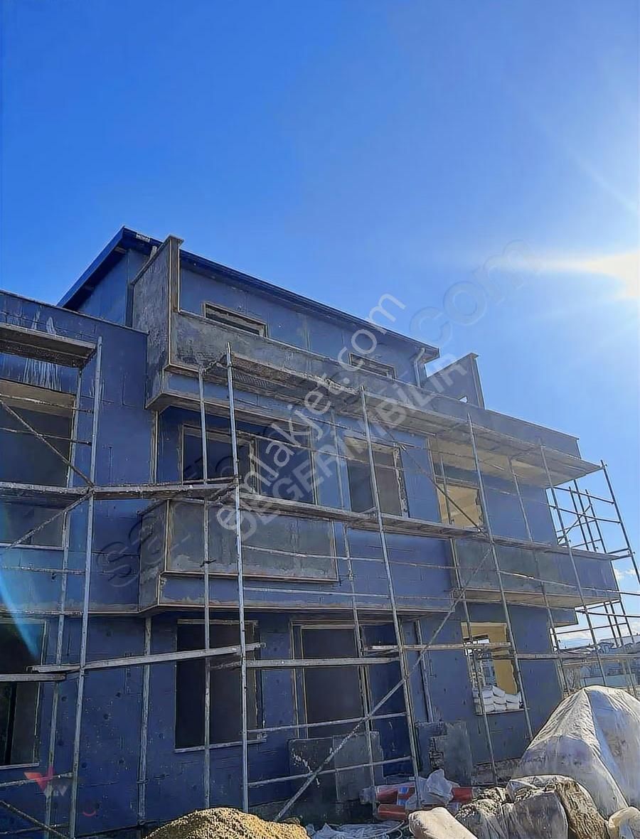 Kartepe Köseköy Merkez - Kapalı Havuzun Arkasında Satılık 2+1 - Görsel 4