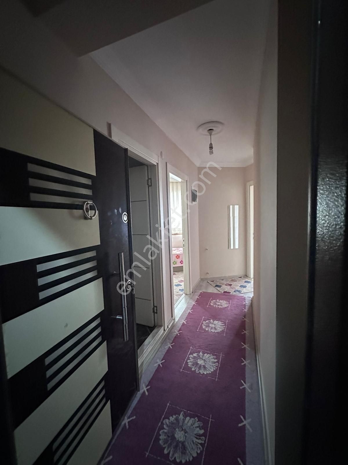 Remax Arma'dan Buca Kuruçeşme Mh' De Balkonlu Eşyalı 1+1 - Görsel 17