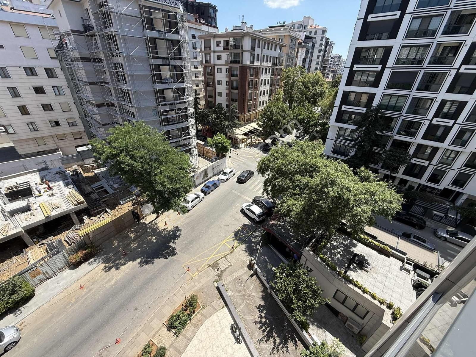 Alkaya'dan Suadiye Bağdat Caddesine 5.bina Önü Açık Balkonlu 3+1 - Görsel 16