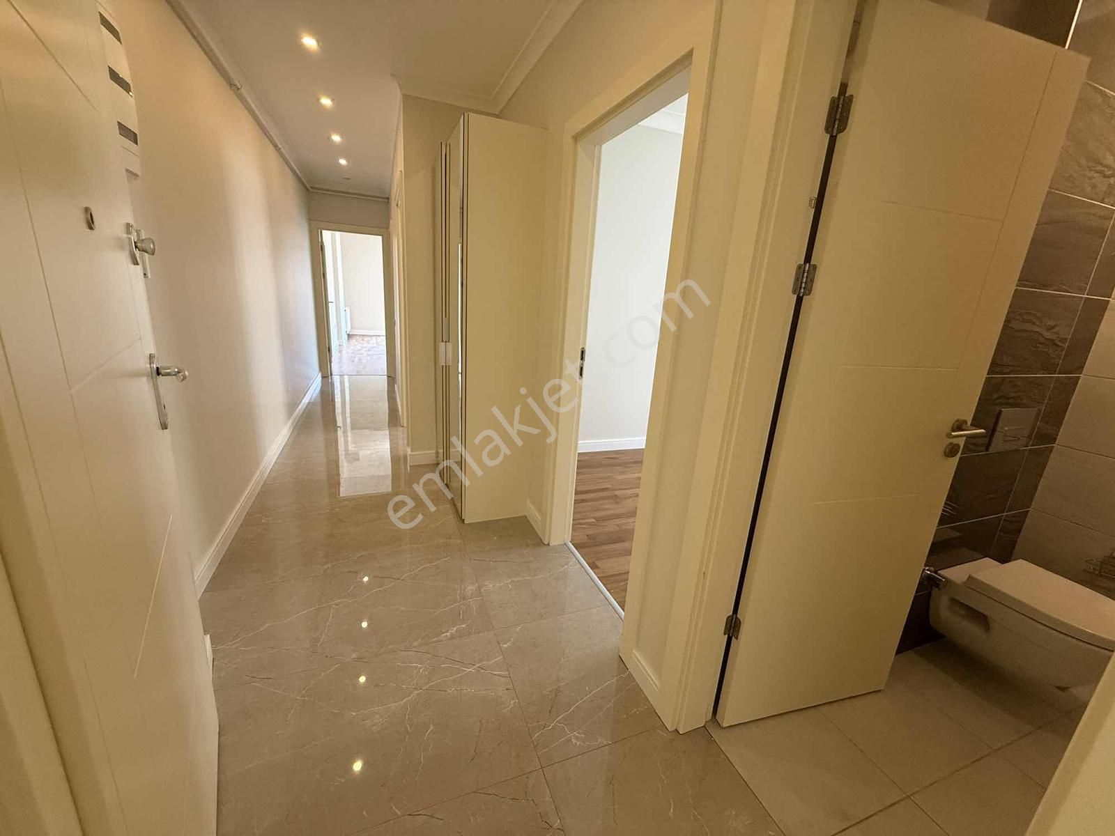 Alkaya'dan Suadiye Bağdat Caddesine 5.bina Önü Açık Balkonlu 3+1 - Görsel 21