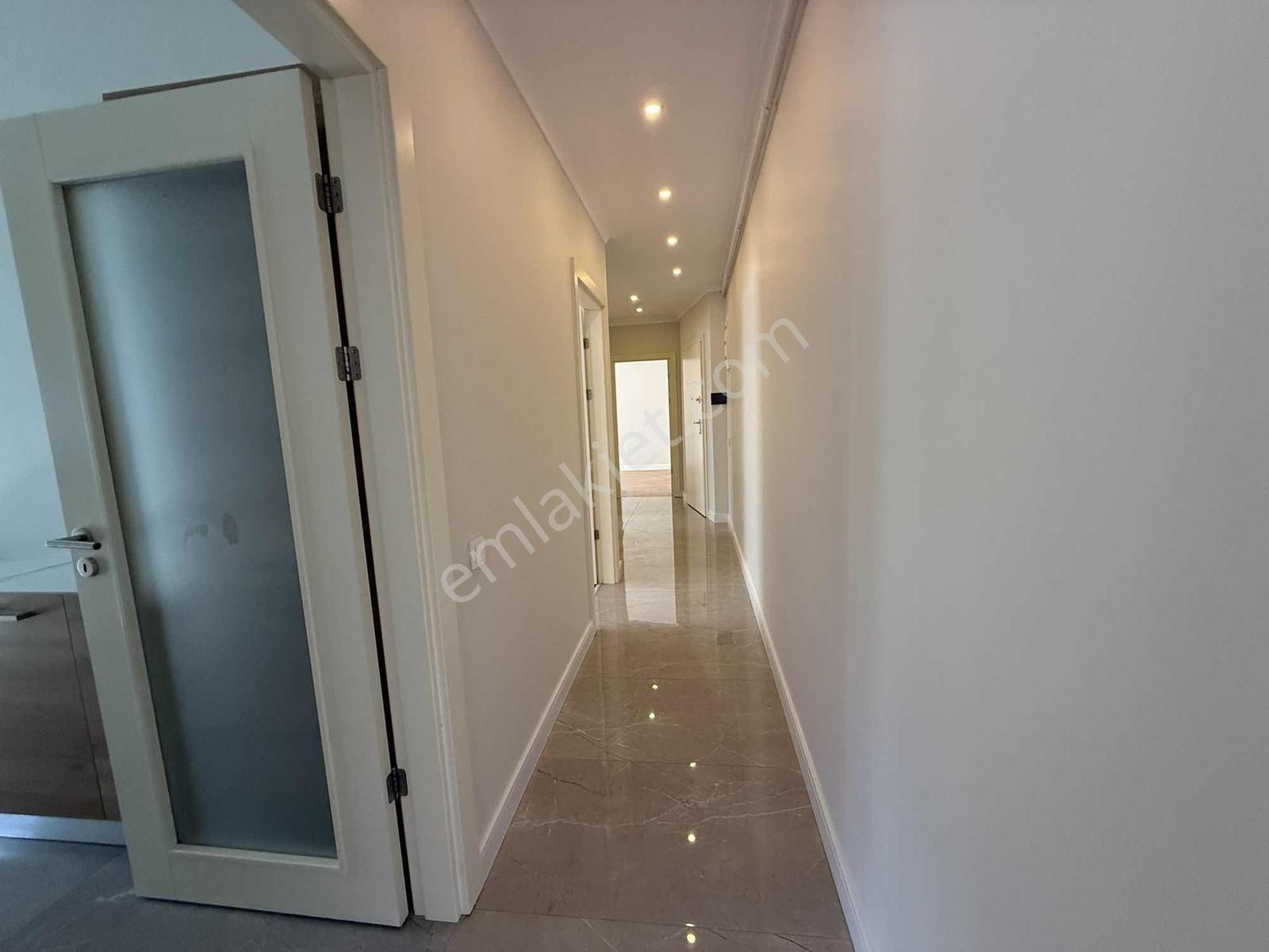 Alkaya'dan Suadiye Bağdat Caddesine 5.bina Önü Açık Balkonlu 3+1 - Görsel 17