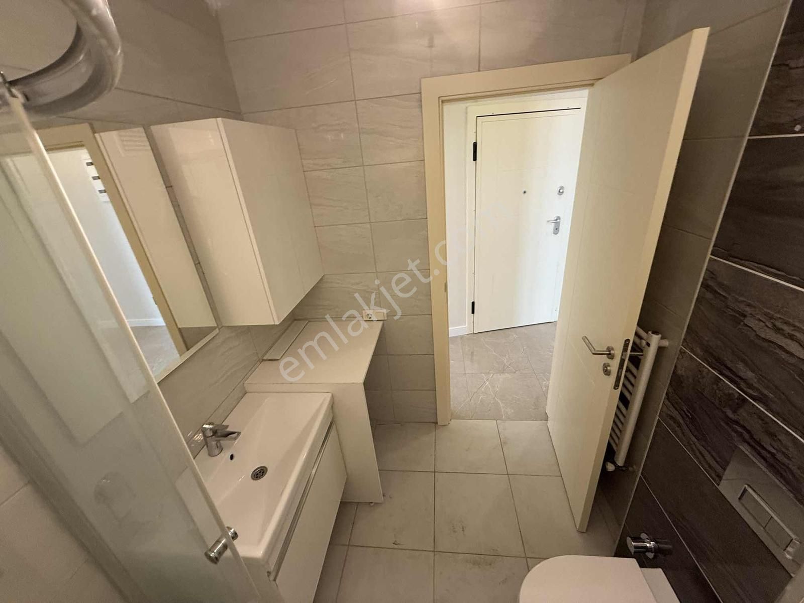 Alkaya'dan Suadiye Bağdat Caddesine 5.bina Önü Açık Balkonlu 3+1 - Görsel 4