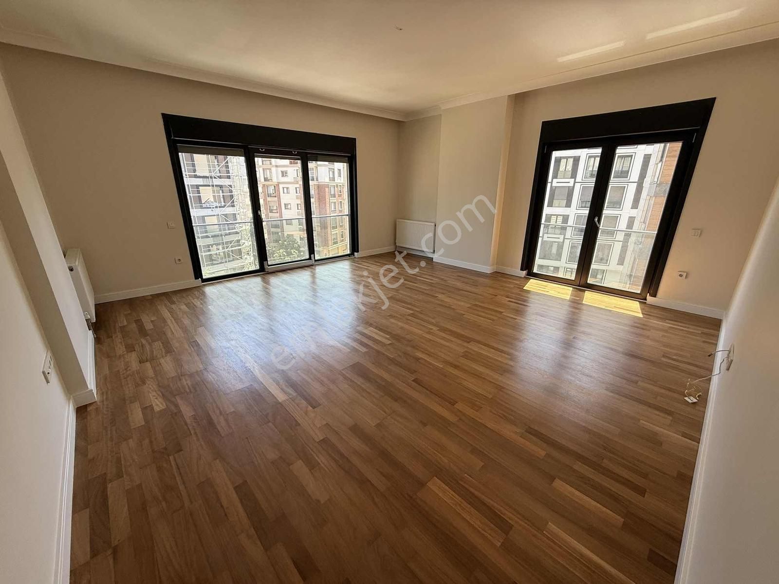 Alkaya'dan Suadiye Bağdat Caddesine 5.bina Önü Açık Balkonlu 3+1 - Görsel 33