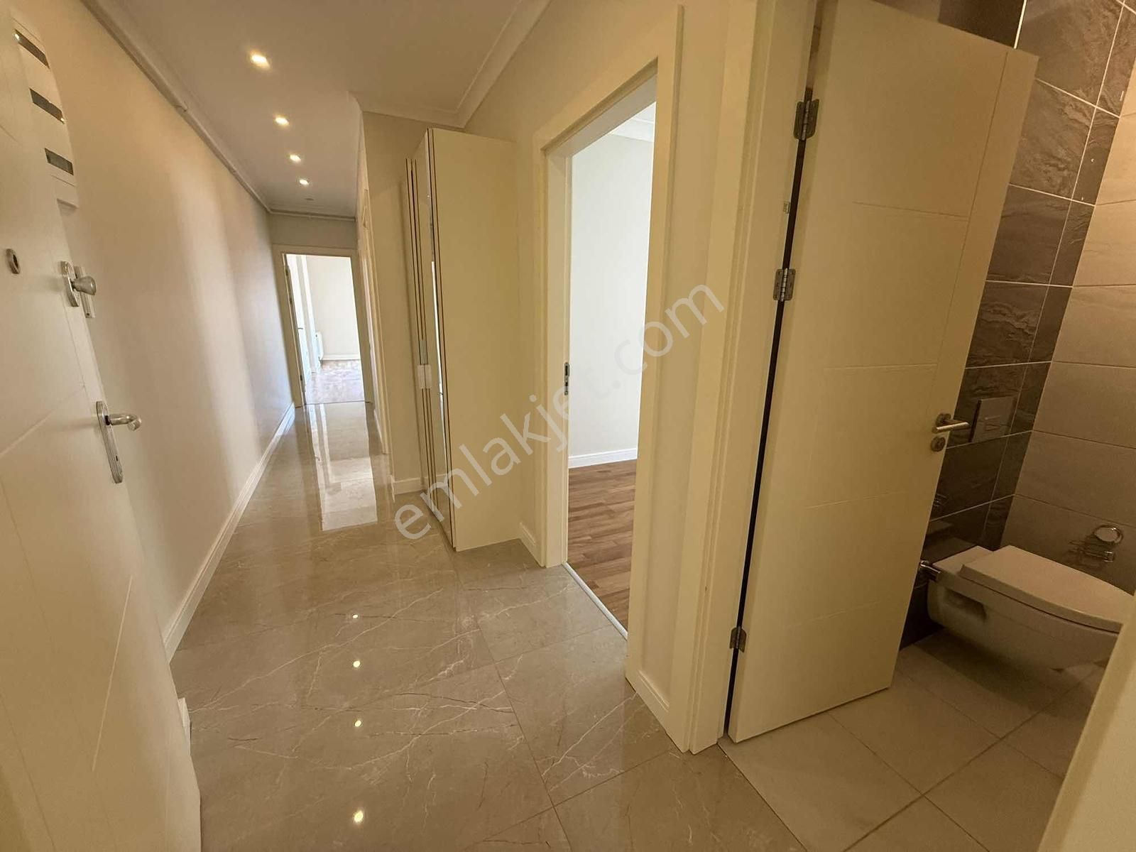 Alkaya'dan Suadiye Bağdat Caddesine 5.bina Önü Açık Balkonlu 3+1 - Görsel 30