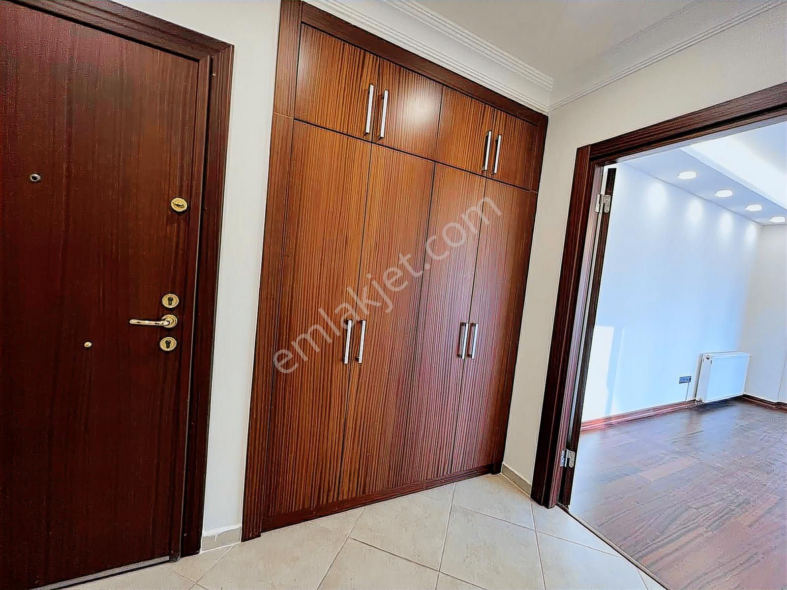 Göztepe Park Manzaralı Satılık 2+1 Boş Daire Balkonlu - Görsel 33