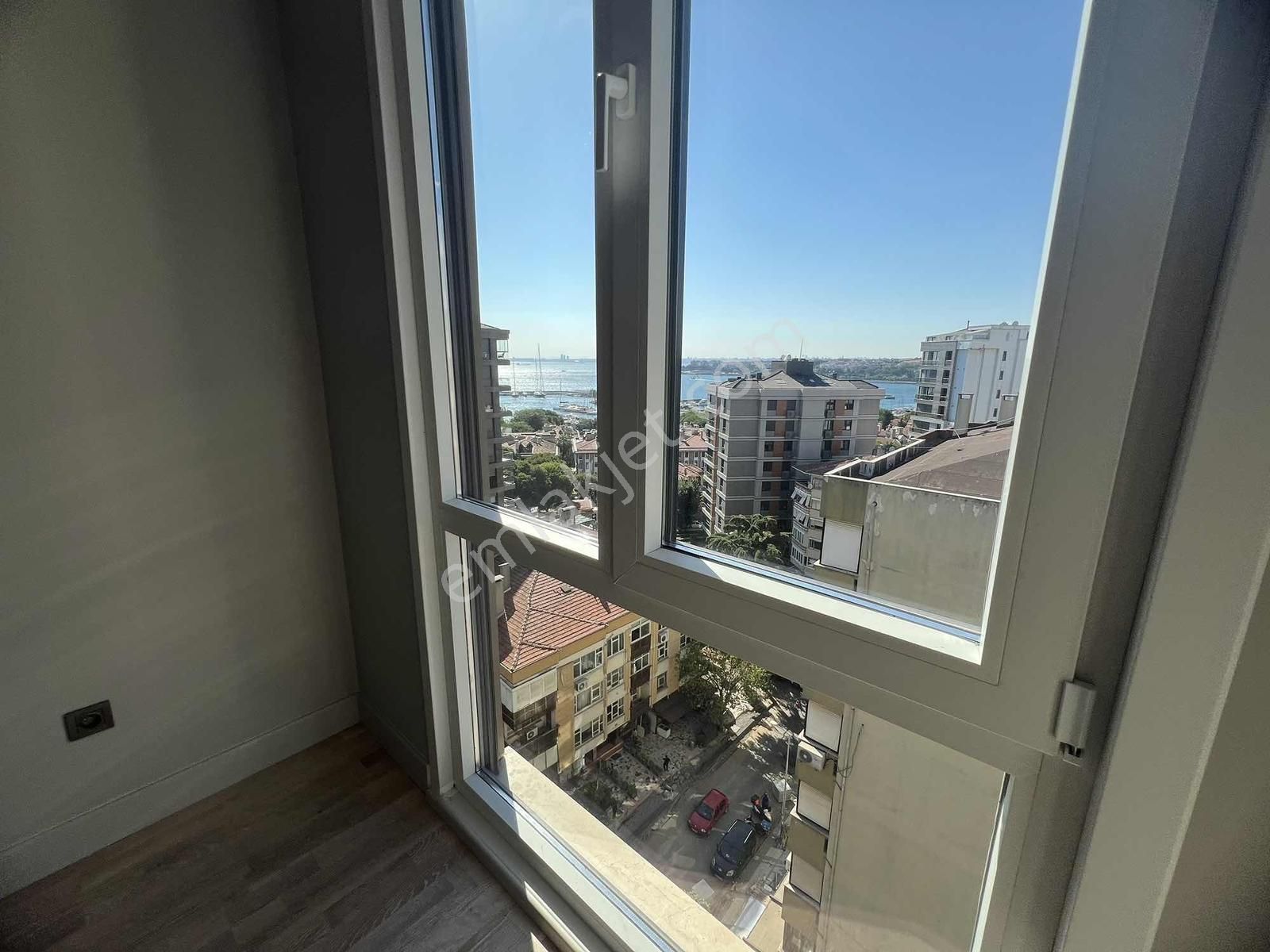 Fenerbahçe Sahilde Satılk 3+1 Daire Her Odası Marina Manzaralı - Görsel 9