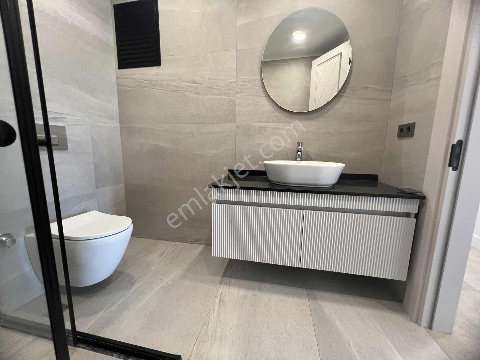 Fenerbahçe Sahilde Satılk 3+1 Daire Her Odası Marina Manzaralı - Görsel 12