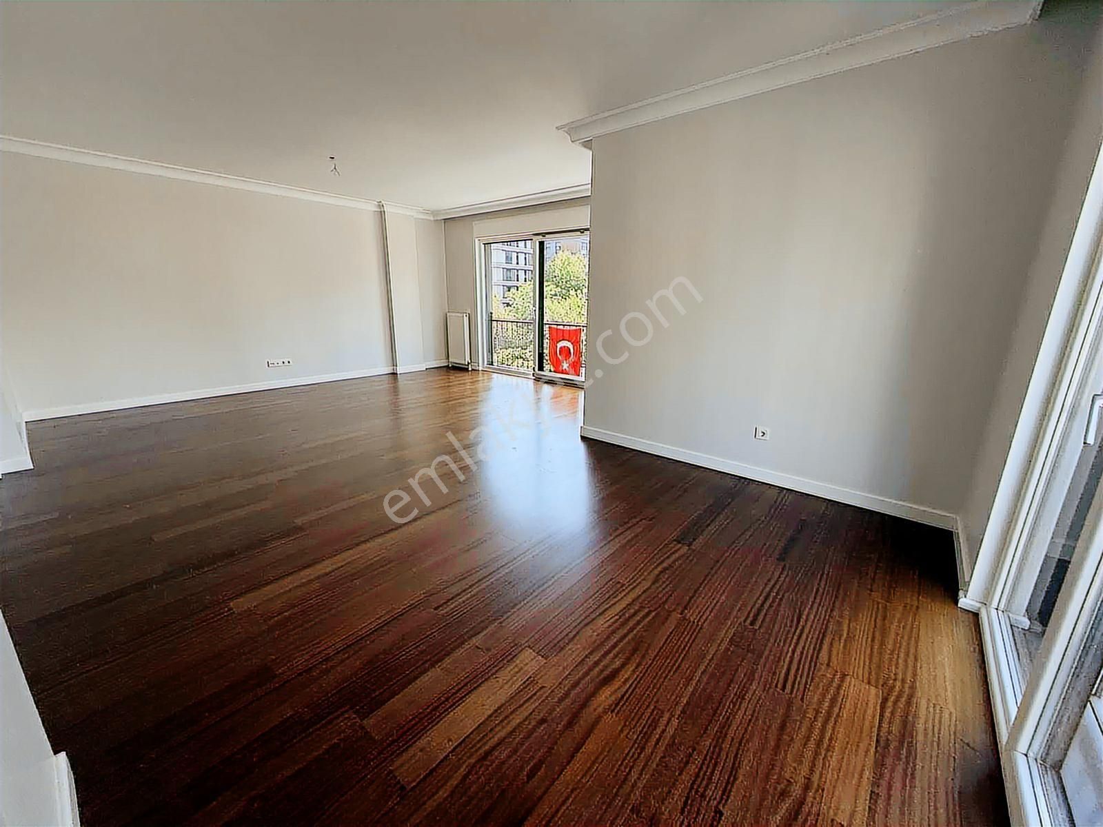 Alkaya'dan Suadiye Sahil'de Satılık 3+1 120m² Net Boş Daire - Görsel 17