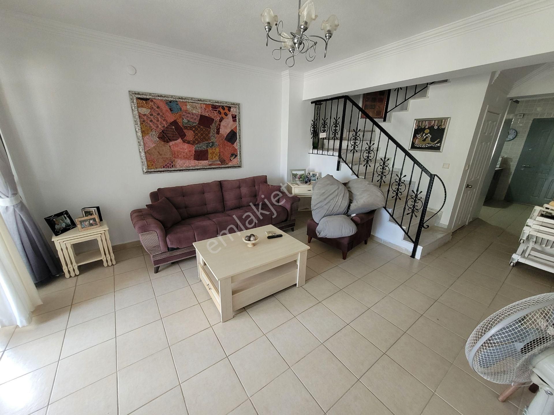 Didim Altınkumda Denize 200 Metre Havuzlu Sitede 3+1 Villa - Görsel 32