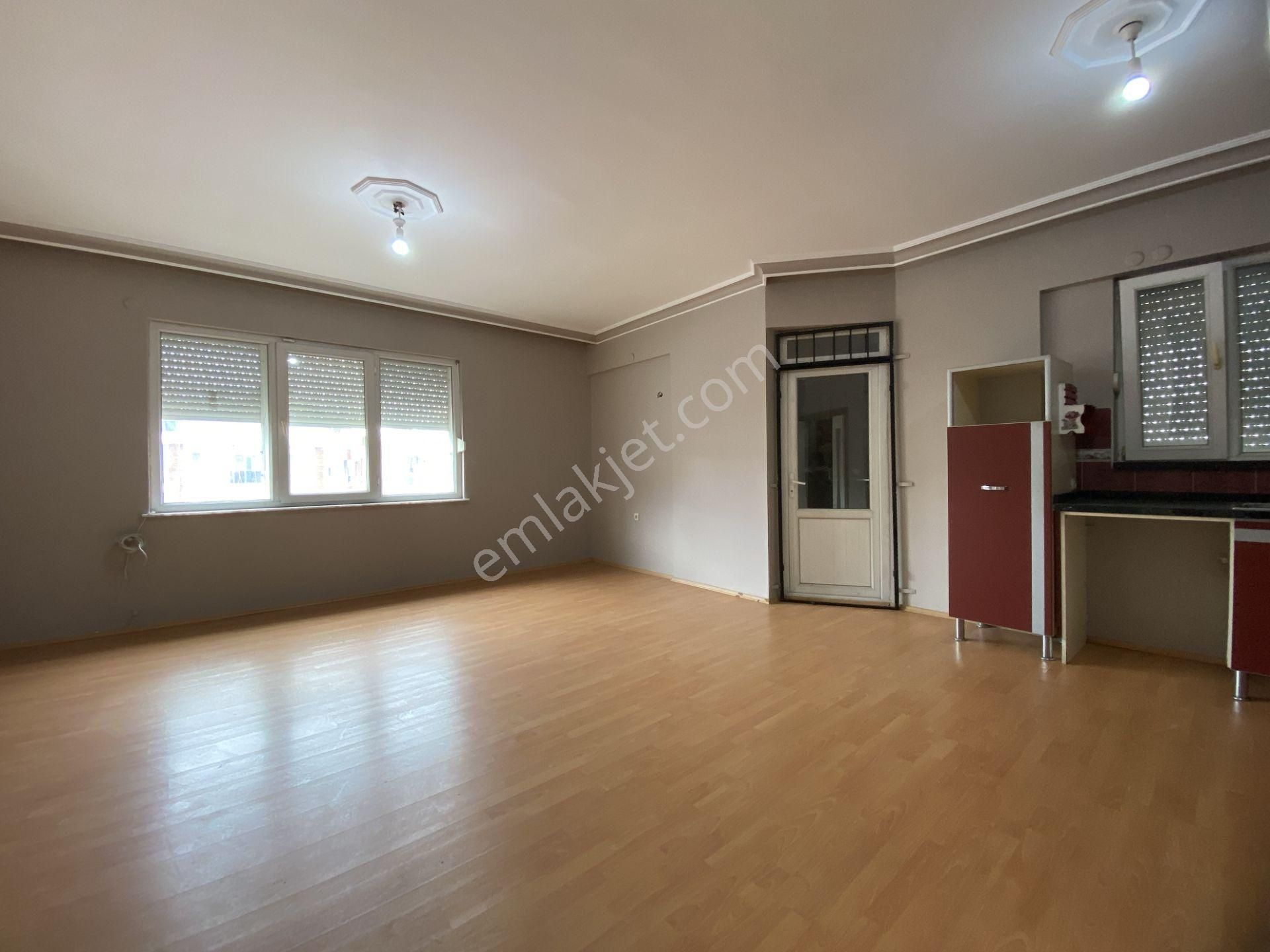 Etiler'de Krediye Uygun, Ana Cadde Yakını 2+1 Daire - Görsel 2