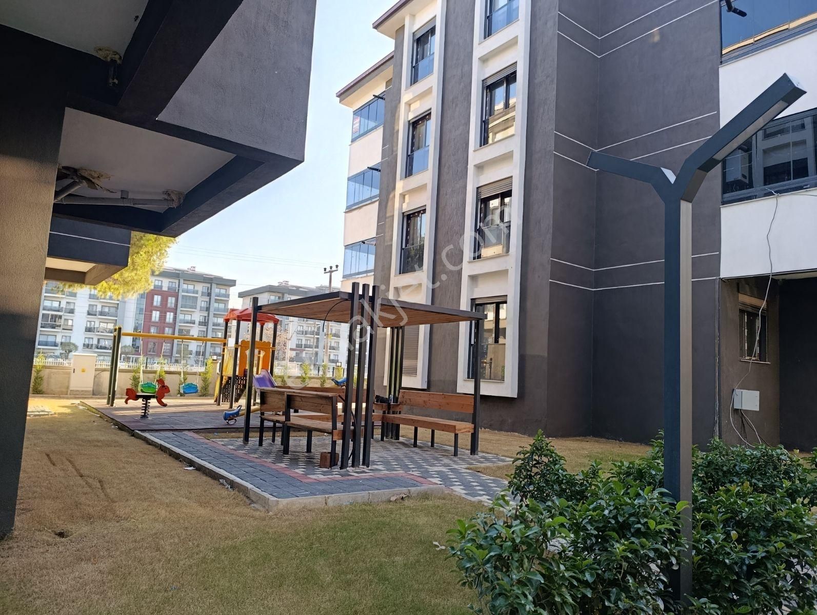 Turyap'tan Loca Garden Sitesinde Satılık 4+1 Dubleks Daire - Görsel 3