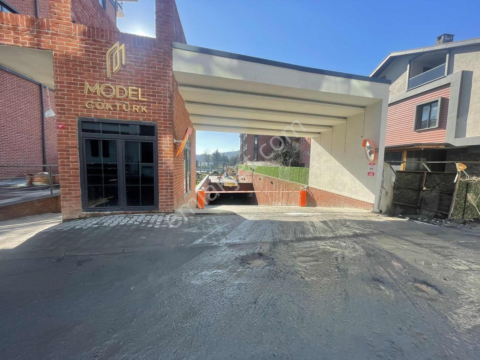 Model Göktürk Sitesinde 3+1 Kiralık Lüks Daire - Görsel 13