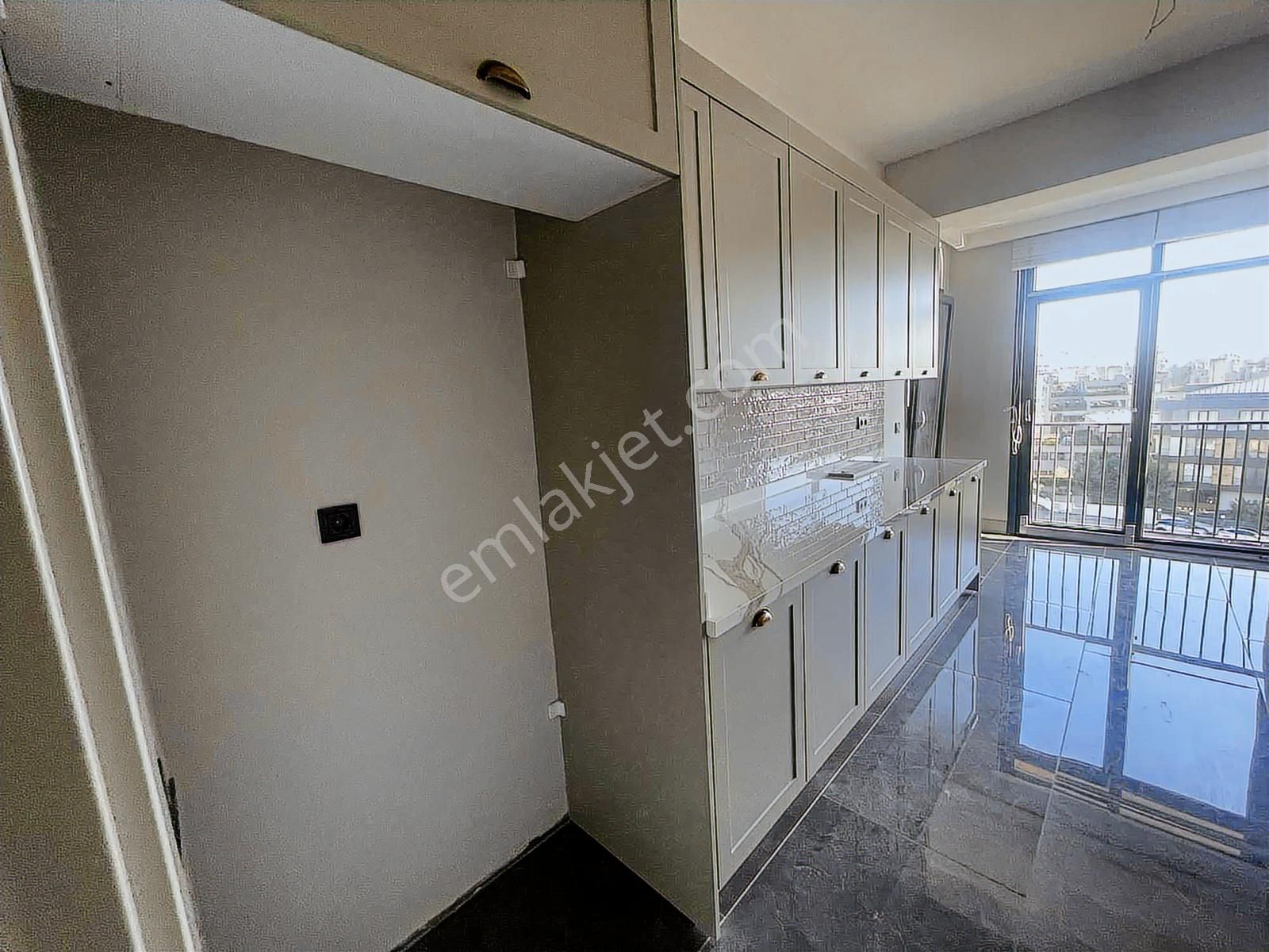 Model Göktürk Sitesinde 3+1 Kiralık Lüks Daire - Görsel 15