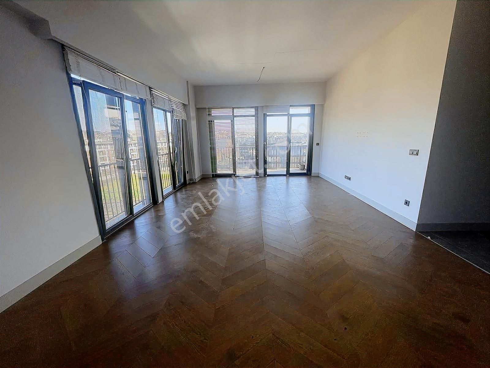 Model Göktürk Sitesinde 3+1 Kiralık Lüks Daire - Görsel 28