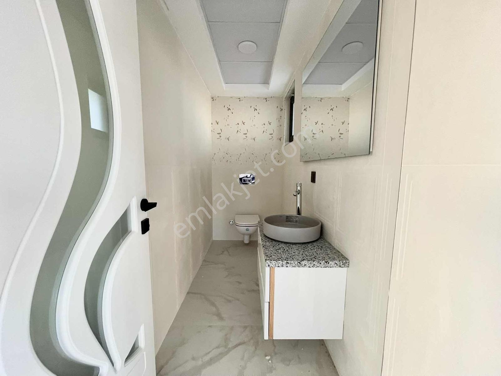 Erenköy Çaybağlarında Satılık Lüx 5+2 Villa - Görsel 3