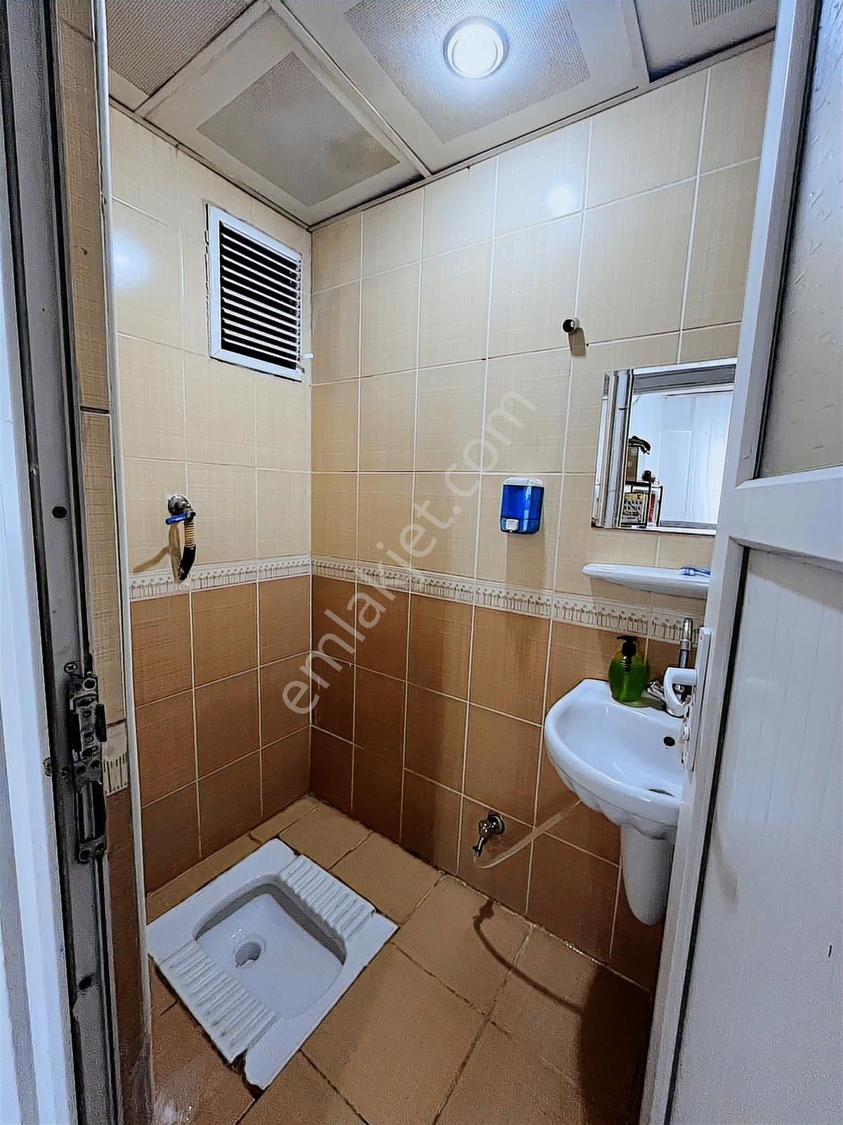 Aktif'ten 300 Evlerde Bakımlı Temiz Arakat 2+1 Daire - Görsel 12