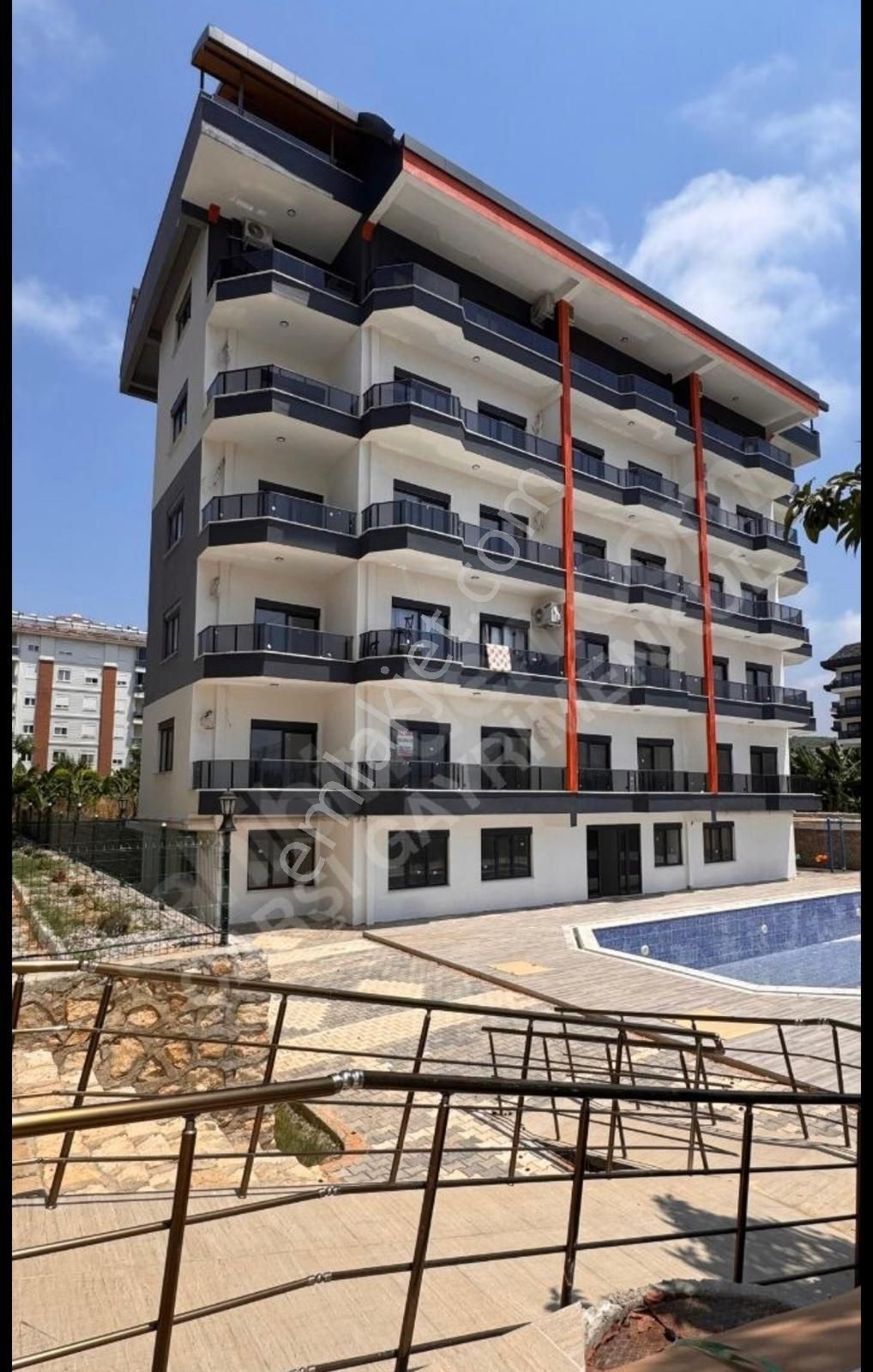 Alanya Okurcalar Site İçi Sıfır 1+1 Satılık Daire