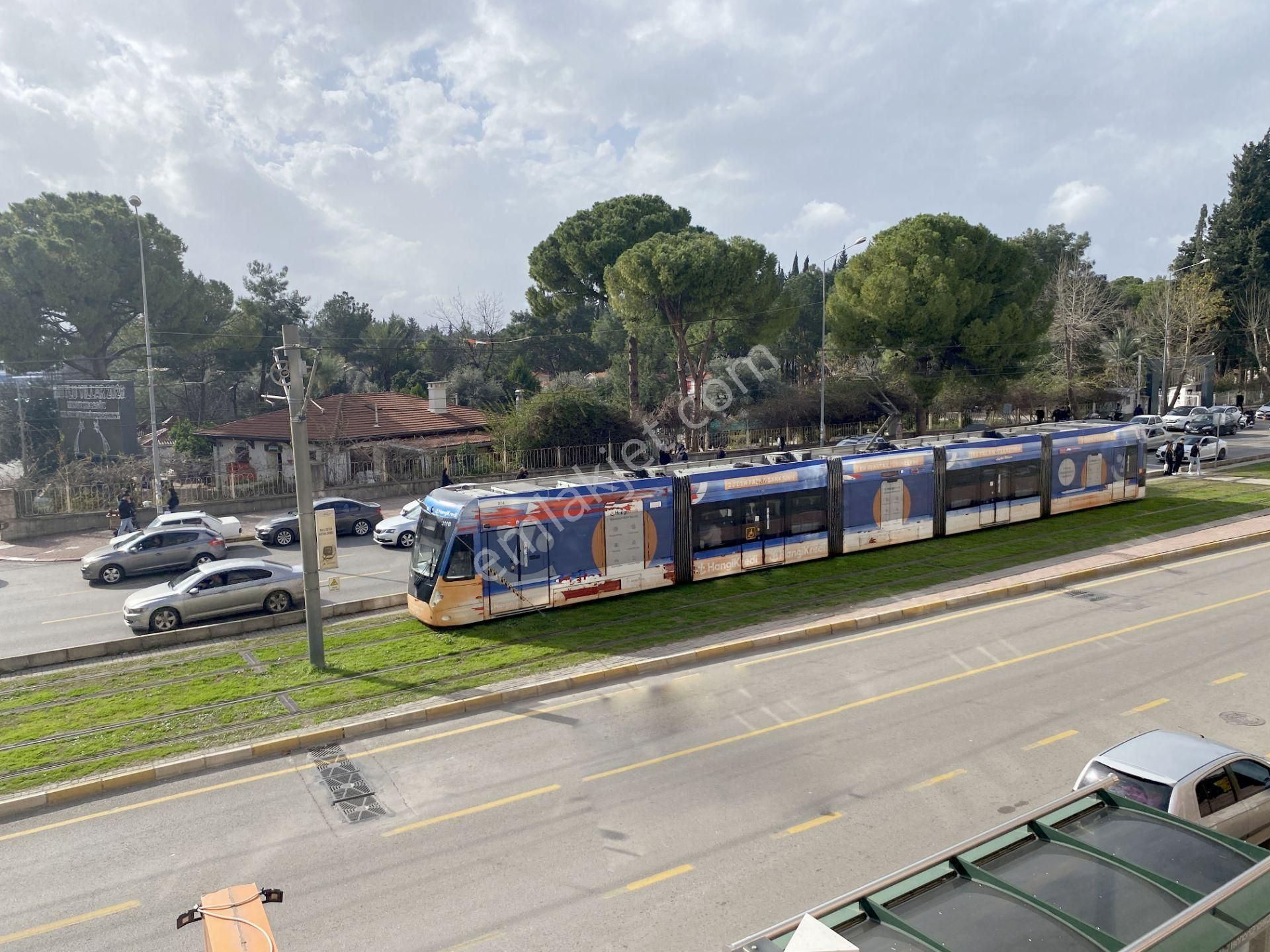 Dokuma Özdilek Avm Karşısında Yeni Tadilatlı 3+1 Daire