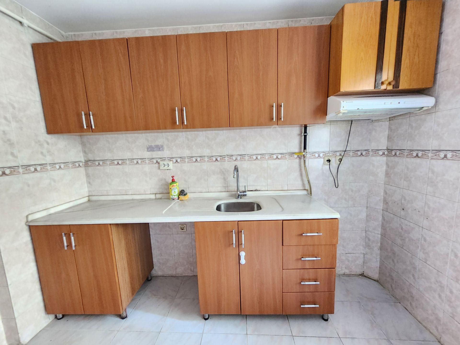 Metroya Yakın, Geniş 2+1 Kiralık Daire - 110m² Net - Görsel 7