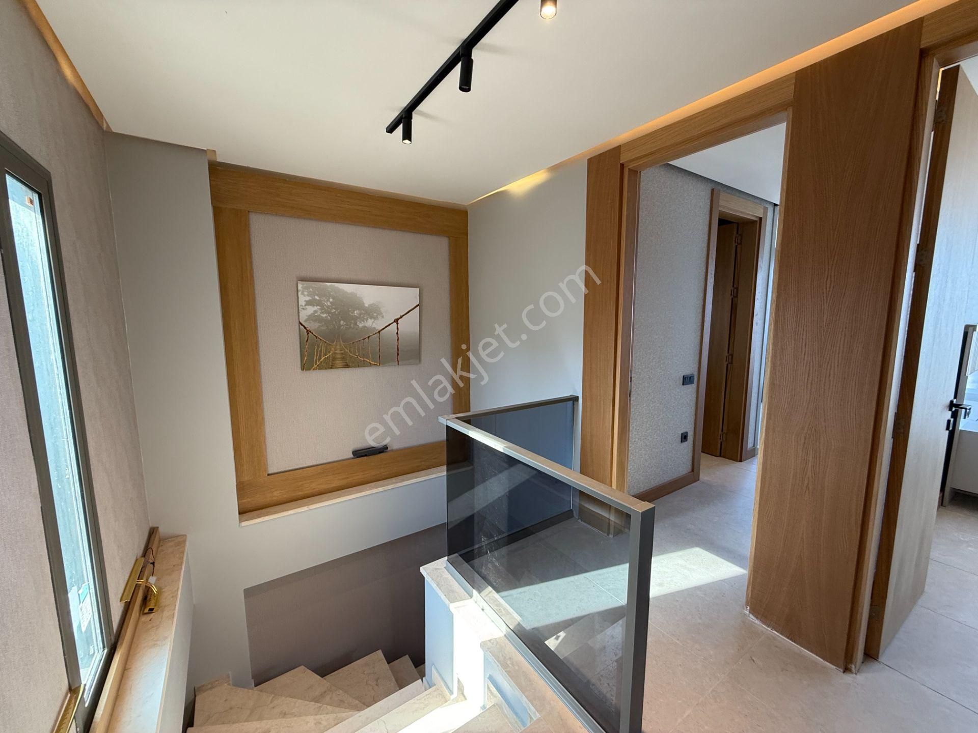 Bağla'da Full Deniz Manzaralı Tam Müstakil Kiralık 3+1 Villa - Görsel 26