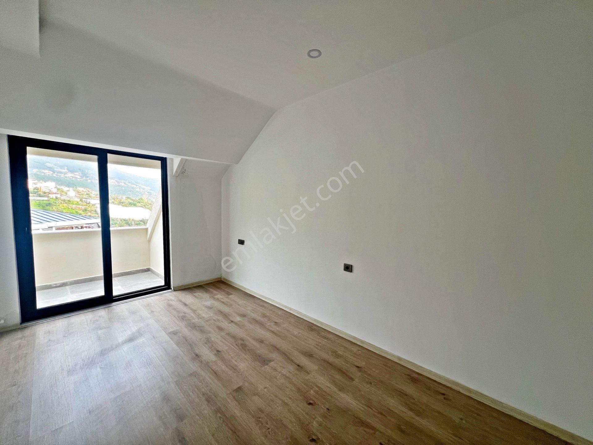 Alanya Çıplaklıda Kiralık 2+1 Site İçi Havuzlu Sıfır Daire - Görsel 13