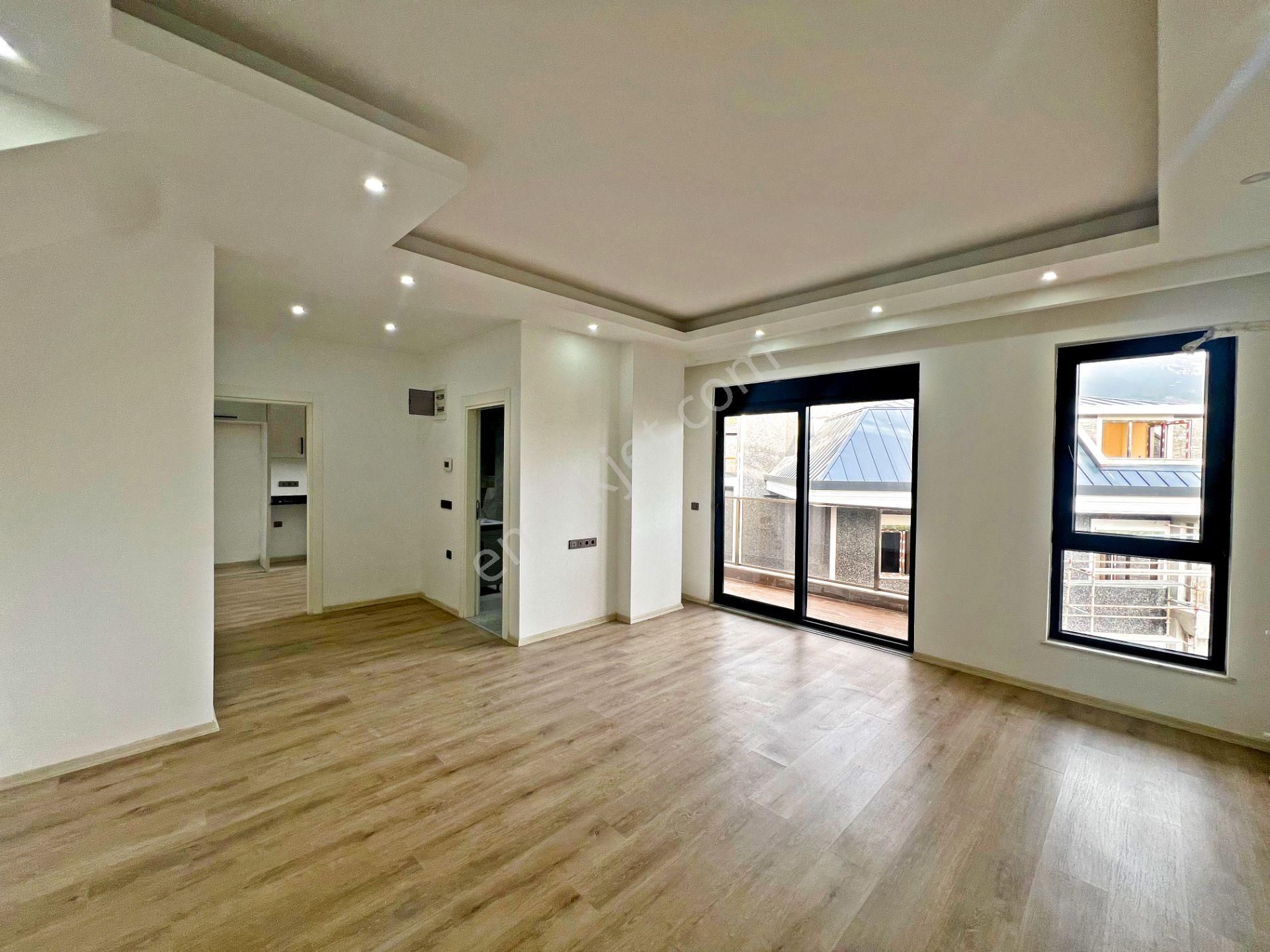 Alanya Çıplaklıda Kiralık 2+1 Site İçi Havuzlu Sıfır Daire - Görsel 7