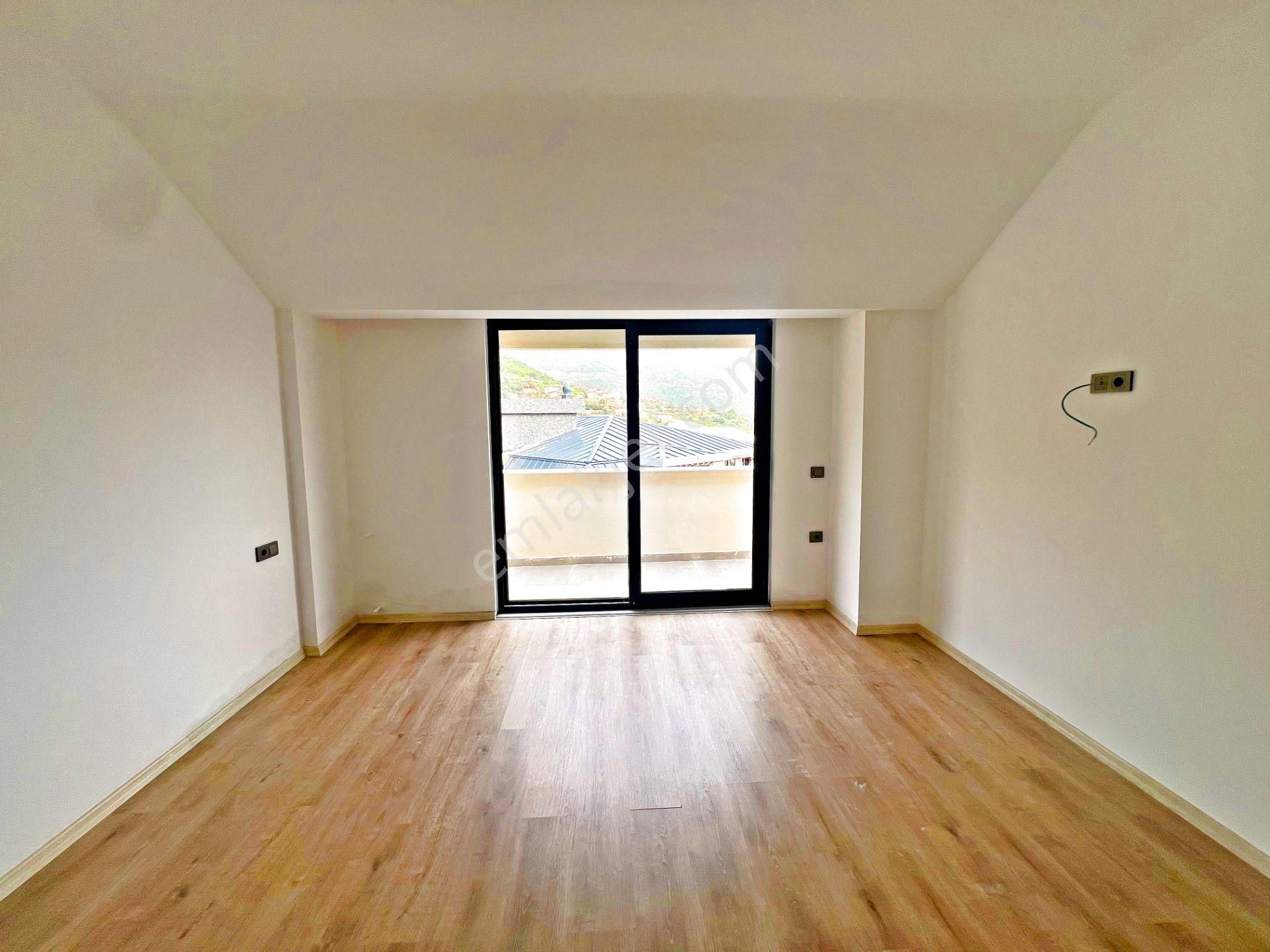Alanya Çıplaklıda Kiralık 2+1 Site İçi Havuzlu Sıfır Daire - Görsel 19