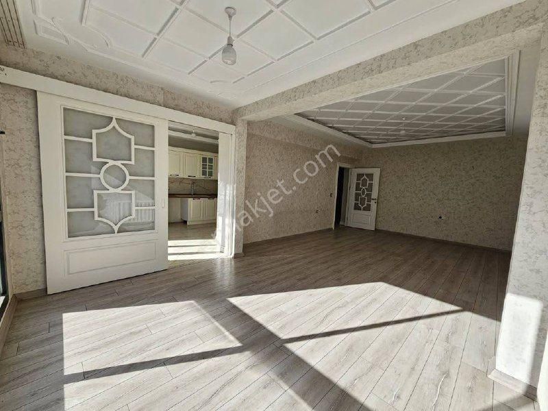 Bağcılar Kirazlı Mah Sahibinden Kiralık 2+1 Daire - Görsel 3