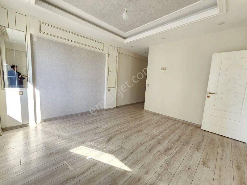 Bağcılar Kirazlı Mah Sahibinden Kiralık 2+1 Daire - Görsel 14
