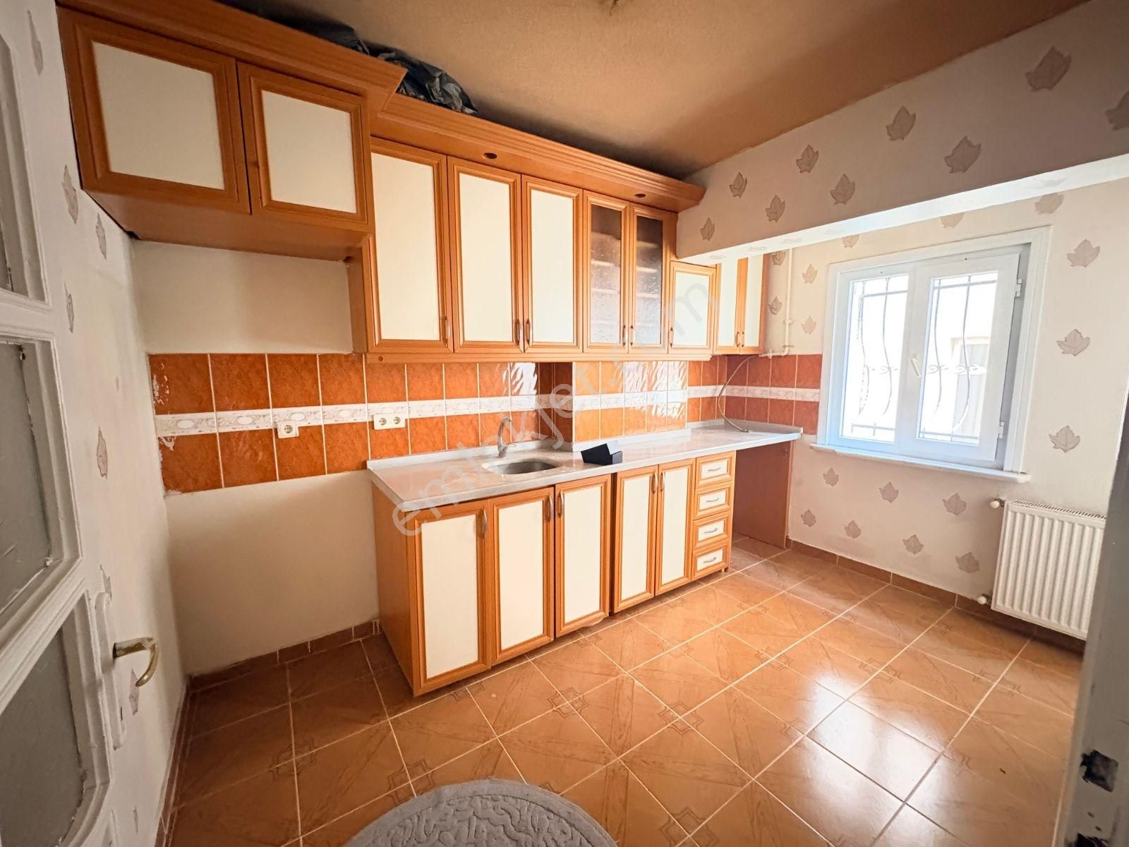 F-l Den Cumhuriyette Metro Yürüme Mesafe ,geniş Ferah 3+1arakat - Görsel 23