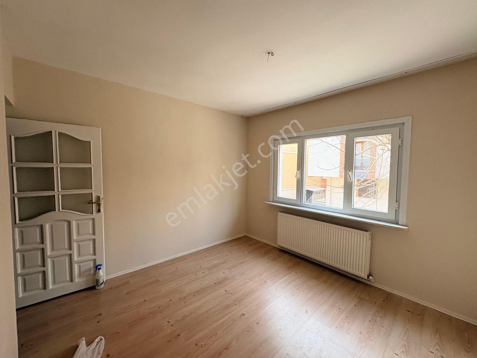 F-l Den Cumhuriyette Metro Yürüme Mesafe ,geniş Ferah 3+1arakat - Görsel 4