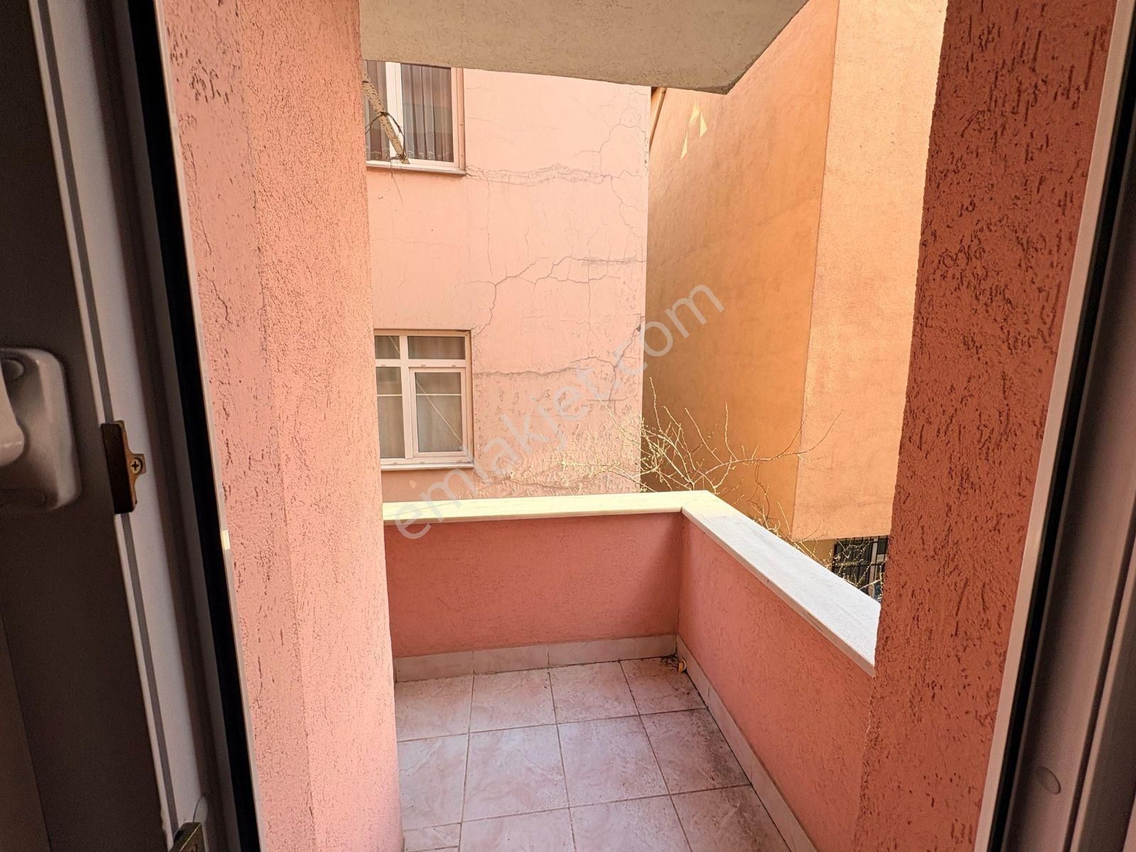 F-l Den Cumhuriyette Metro Yürüme Mesafe ,geniş Ferah 3+1arakat - Görsel 27