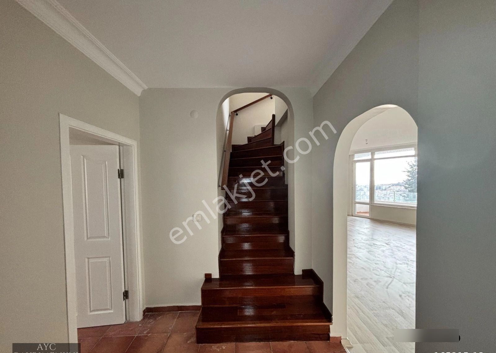 Ortaköy Boğaz Manzaralı Kiralık 3+2 Dubleks Daire - Görsel 25