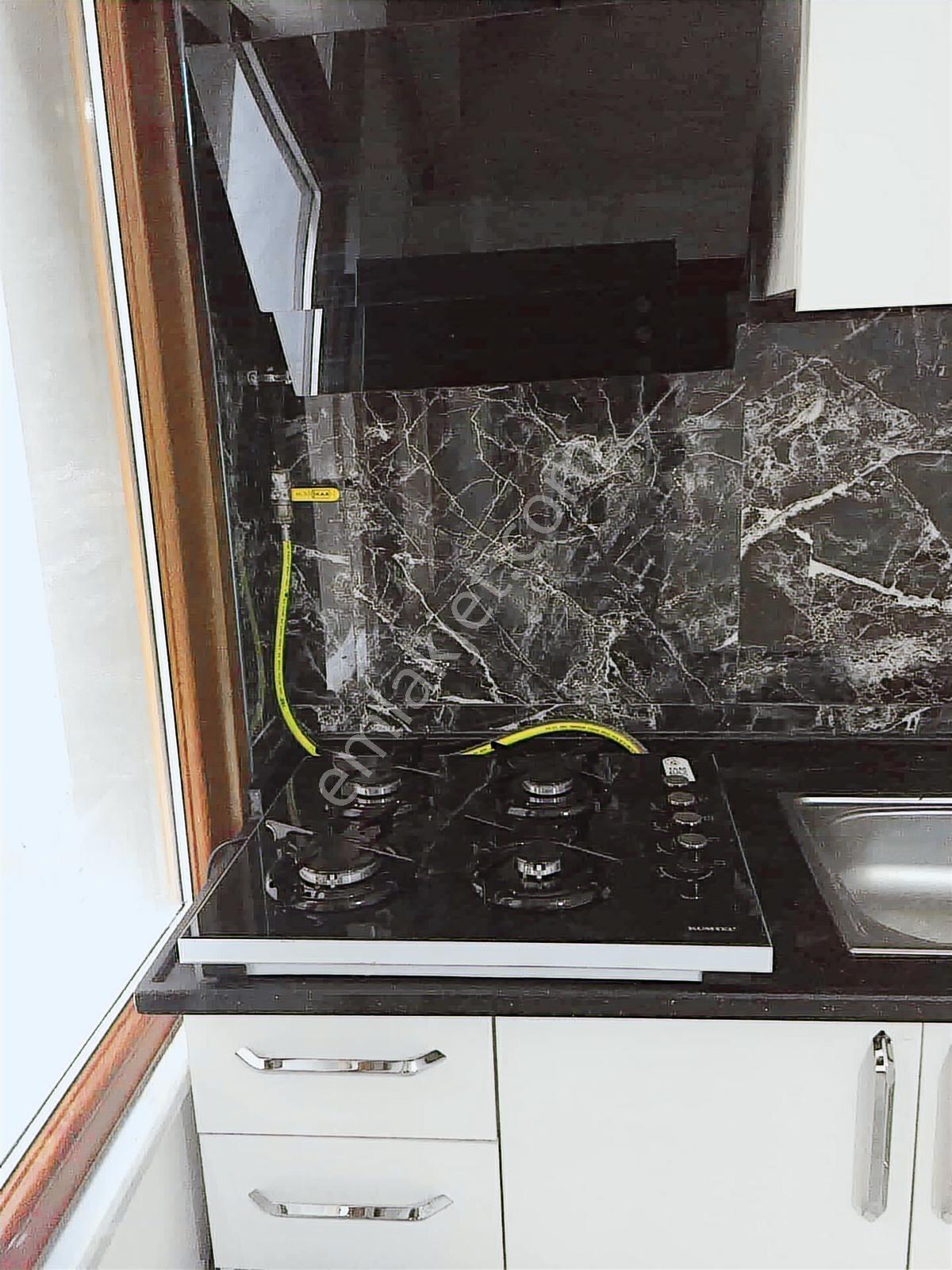 Altıntepe'de Satılık 1+1 Ara Kat Daire Minibüs Cad. 2 Dakika - Görsel 18