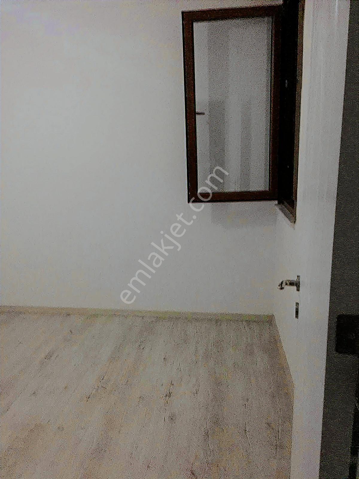 Altıntepe'de Satılık 1+1 Ara Kat Daire Minibüs Cad. 2 Dakika - Görsel 14
