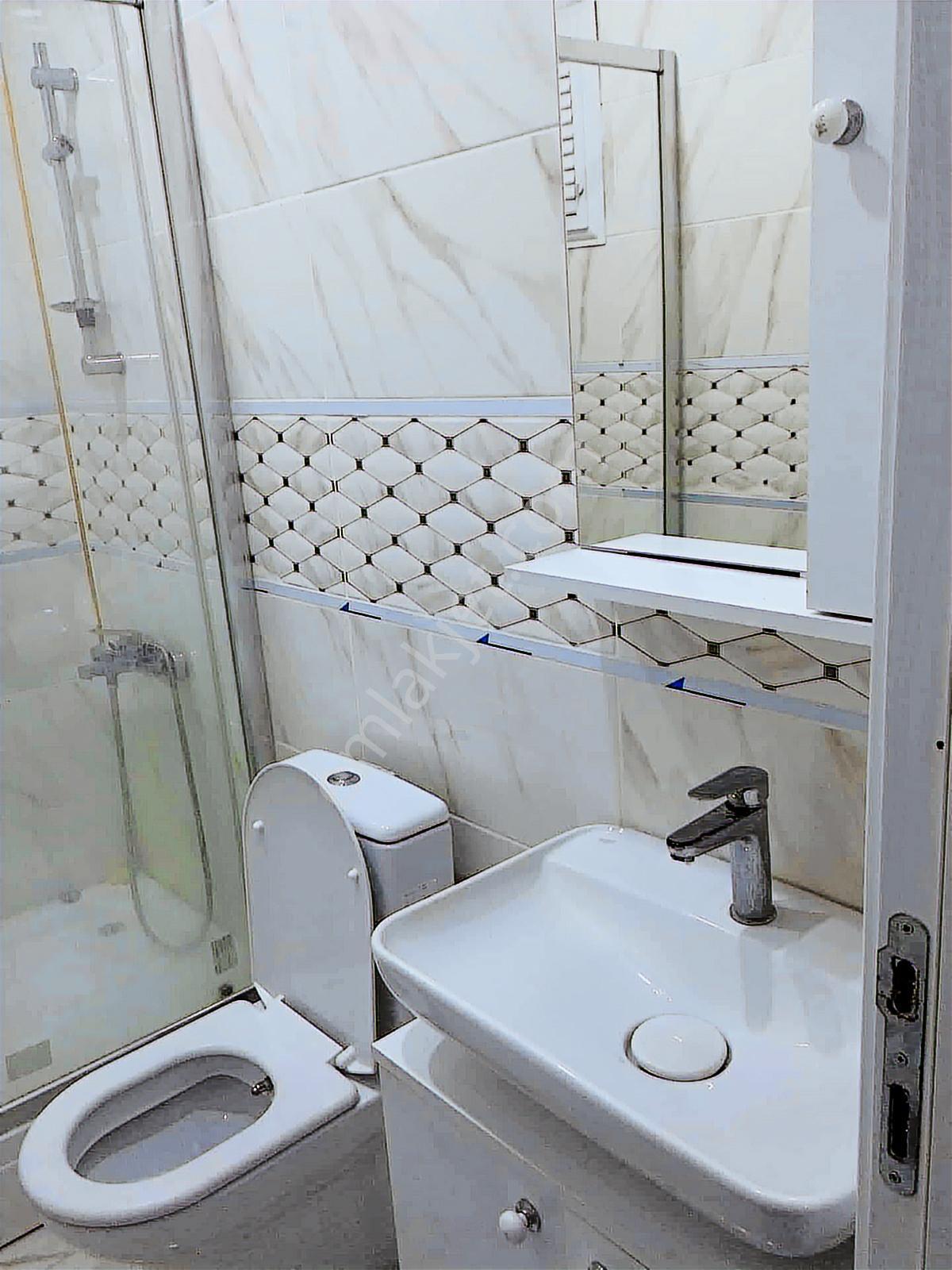 Altıntepe'de Satılık 1+1 Ara Kat Daire Minibüs Cad. 2 Dakika - Görsel 16
