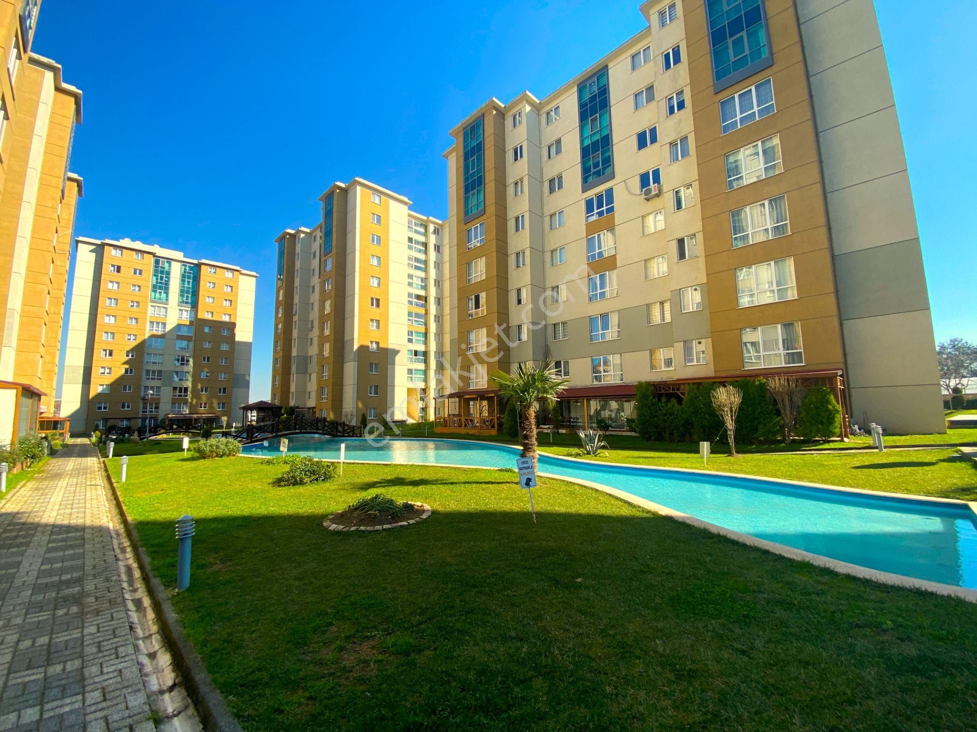 Mahal Sancaktepe'de Satılık 3+1 Geniş Balkonlu Satılık Daire