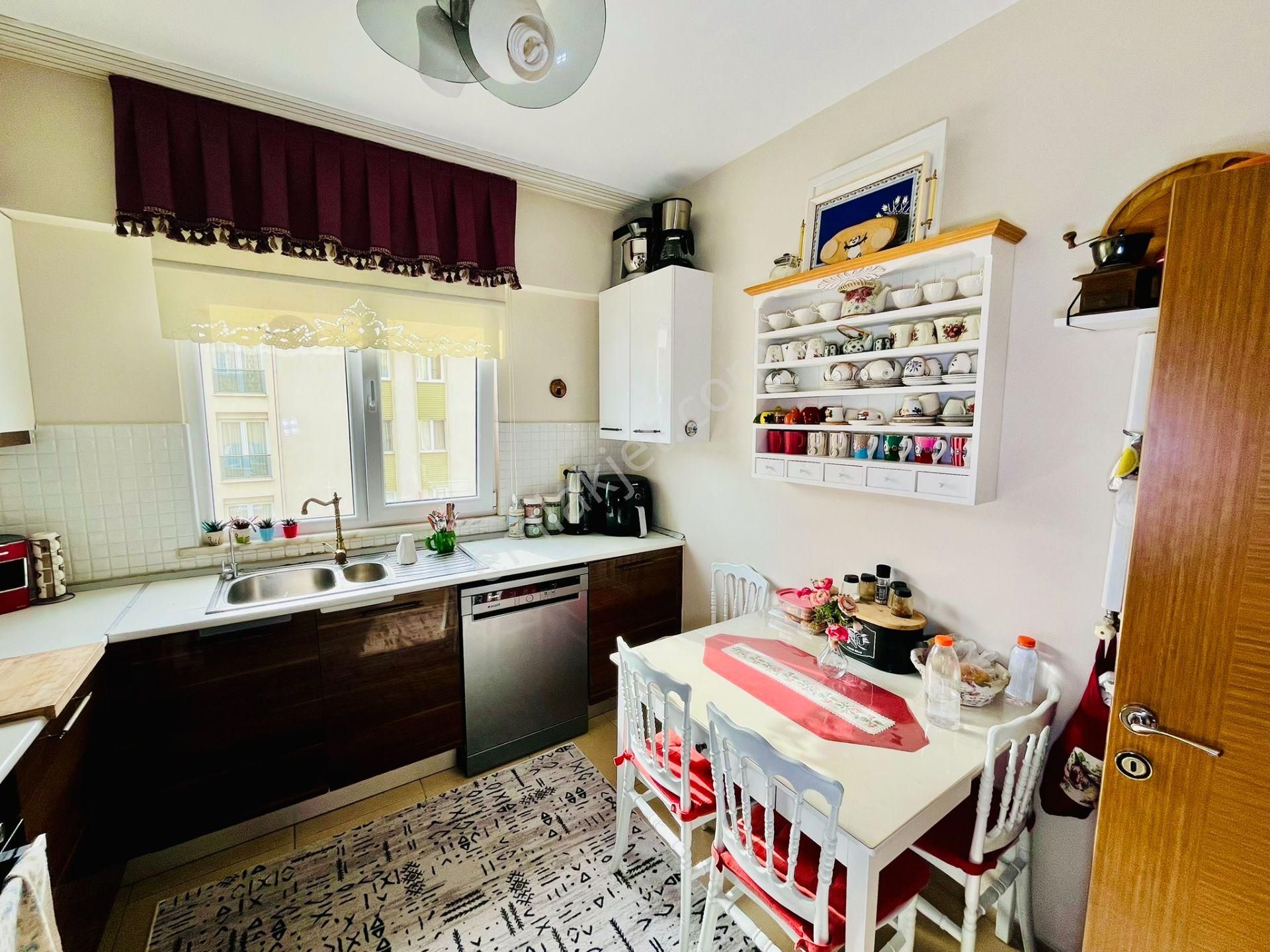 Mahal Sancaktepe'de Satılık 3+1 Geniş Balkonlu Satılık Daire - Görsel 26