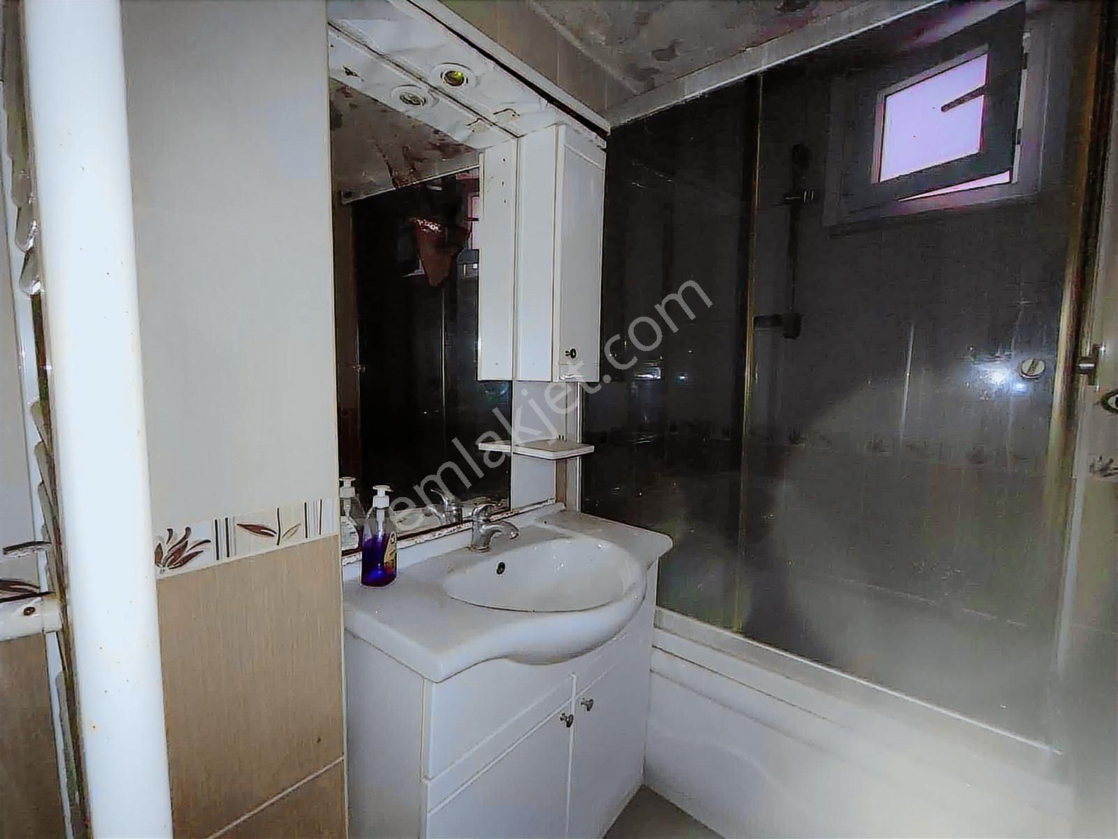 Bakırköy Osmaniye'de 2.kat 3+1 100 M2 Adliyeye Çok Yakın - Görsel 24