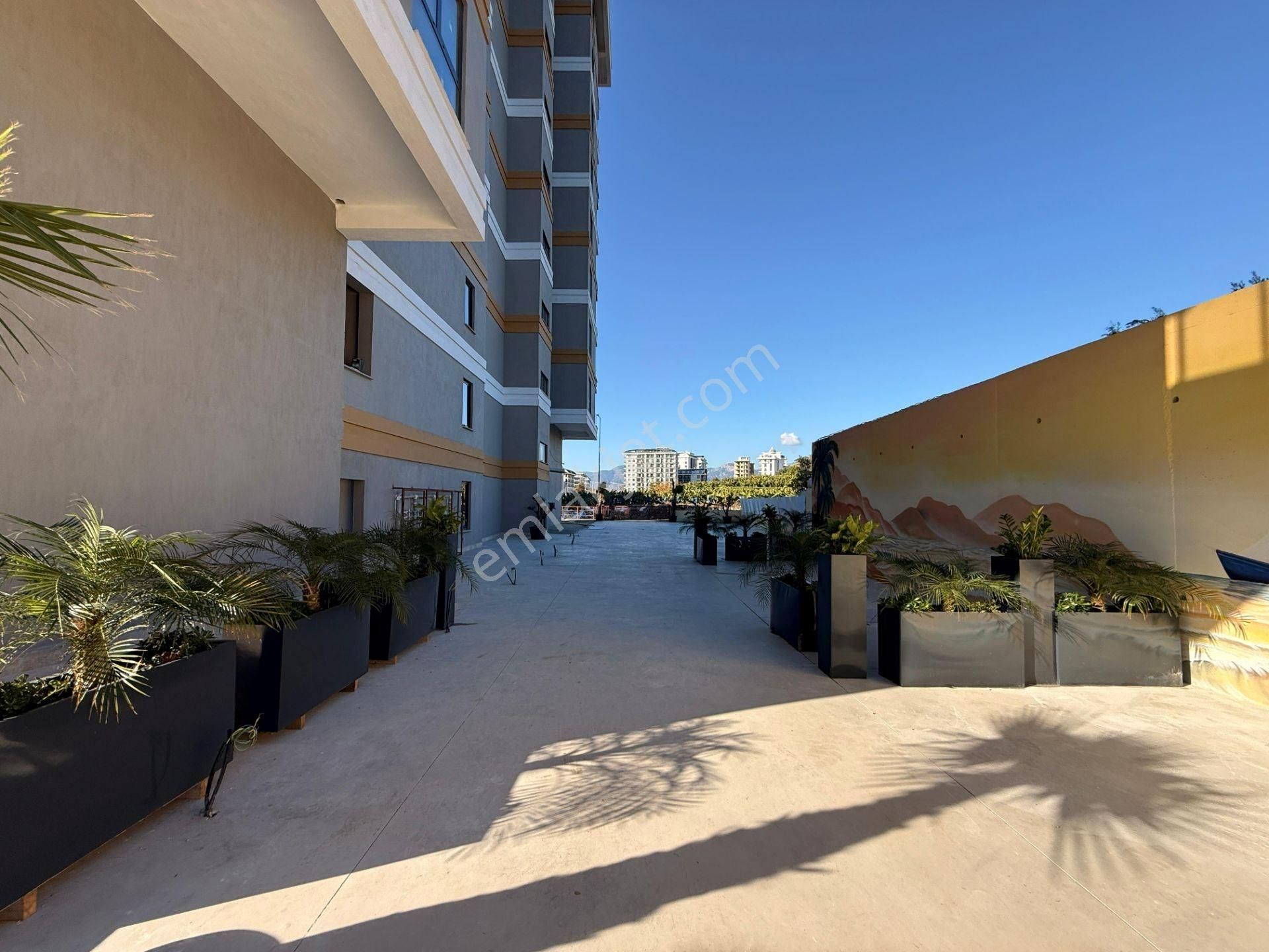 Alanya Mahmutlar’da Modern Bina Satılık 1+1 Lüx Daire - Görsel 13