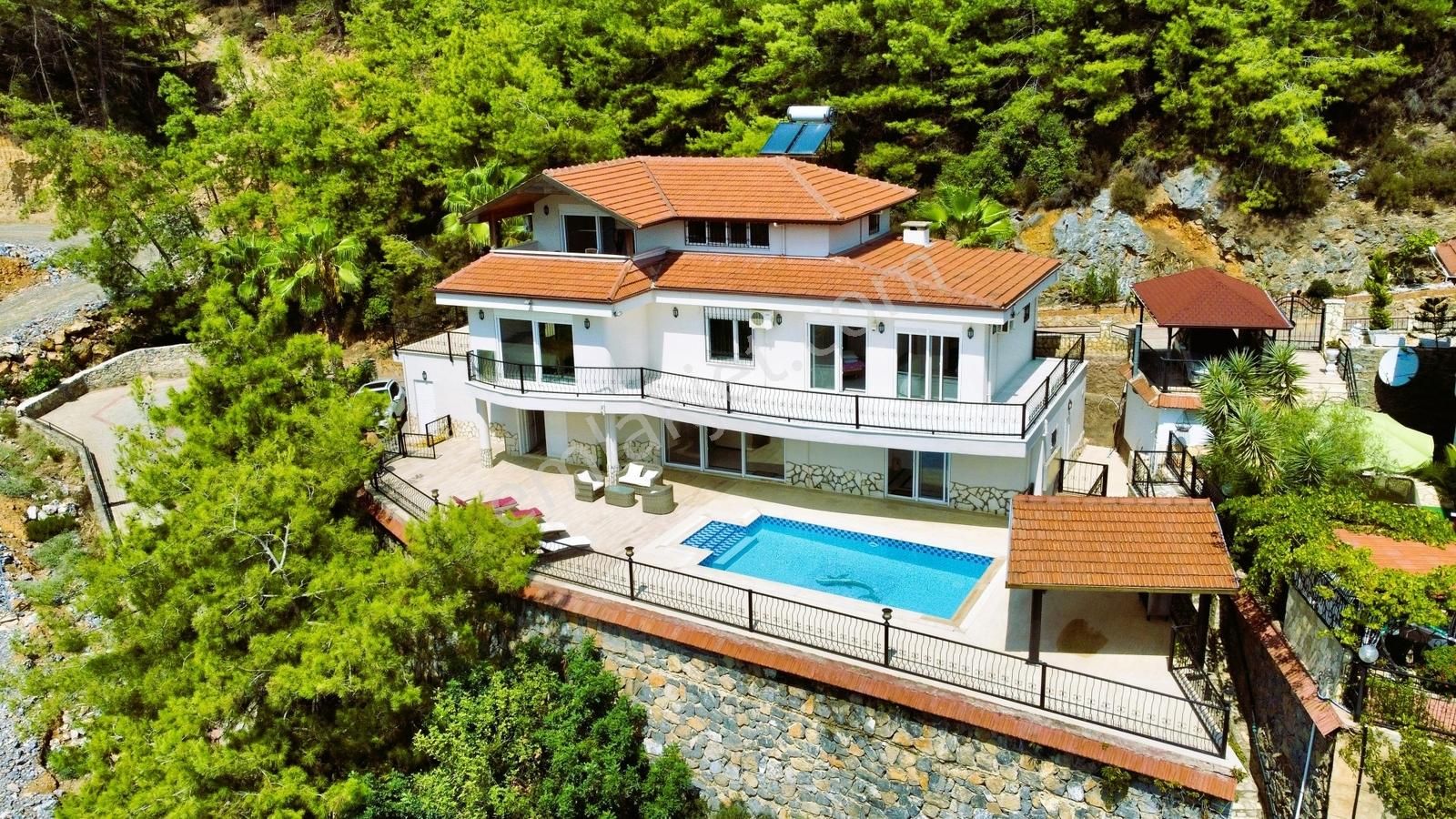 Alcon Vılla Çıplaklı 500 M2 Arsalı Villa "ikamete Uygun "