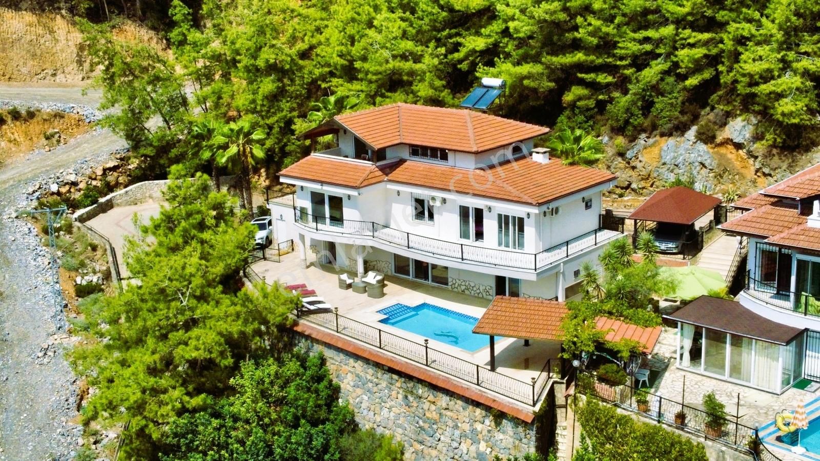 Alcon Vılla Çıplaklı 500 M2 Arsalı Villa "ikamete Uygun " - Görsel 21