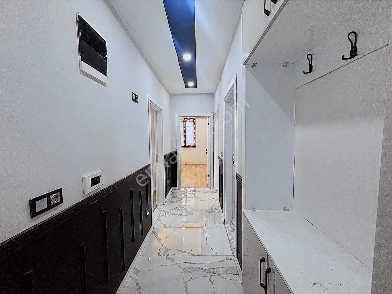 Fa Özbir'den Kemalpaşa Mahallesi Geniş Teras Keyfi İle 2+1 Daire - Görsel 19