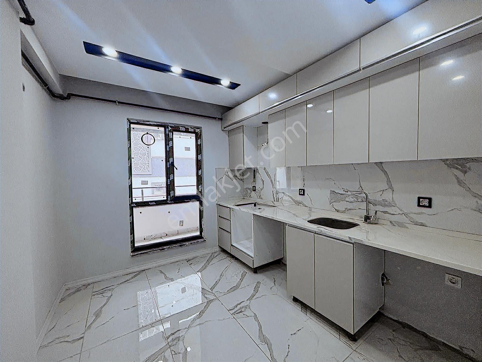 Fa Özbir'den Kemalpaşa Mahallesi Geniş Teras Keyfi İle 2+1 Daire - Görsel 12